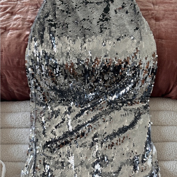 NTW Rhode strapless silver pailette sequin dress. - Picture 7 of 8
